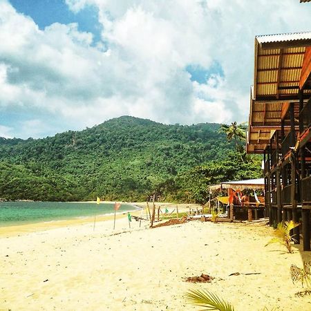 Beachfront Hut Downstairs Astra - Beach Shack Chalet Kampong Juara Exterior photo